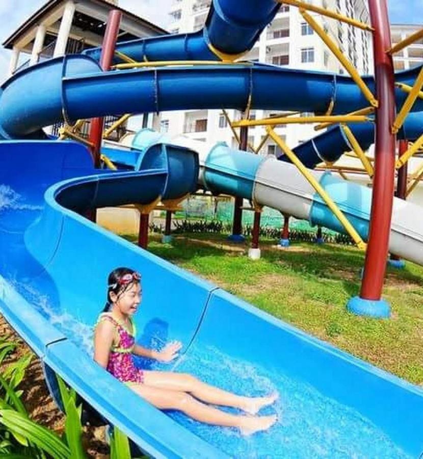 Melaka Top Largest Waterpark Resort - By Youbnb Homestay Melaka Екстер'єр фото