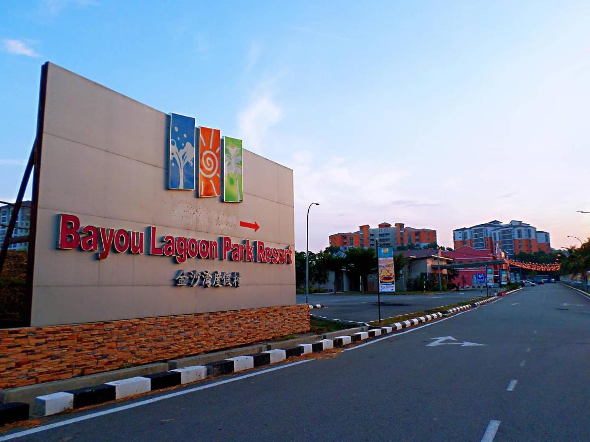 Melaka Top Largest Waterpark Resort - By Youbnb Homestay Melaka Екстер'єр фото