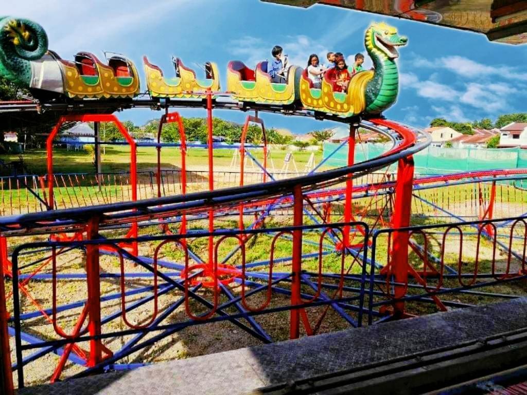 Melaka Top Largest Waterpark Resort - By Youbnb Homestay Melaka Екстер'єр фото