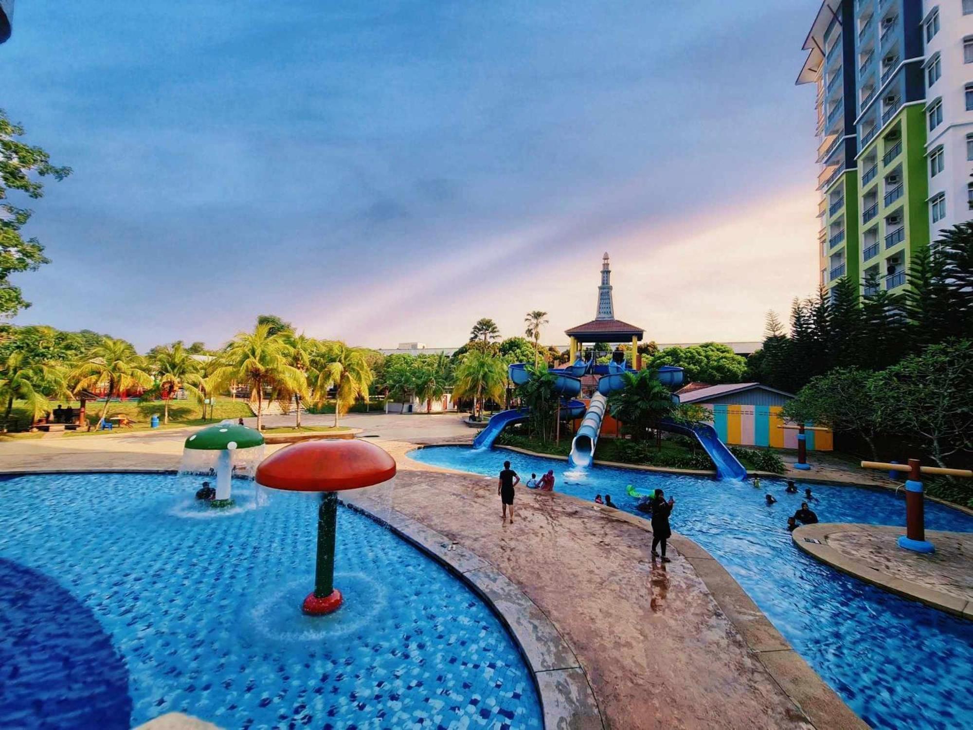 Melaka Top Largest Waterpark Resort - By Youbnb Homestay Melaka Екстер'єр фото
